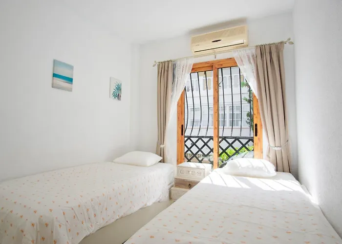 Little Lola, Carabeo *