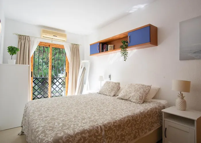 Little Lola, Carabeo Apartment *